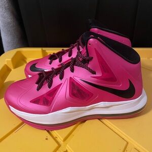 Nike Lebron 10 GS Fireberry Pink